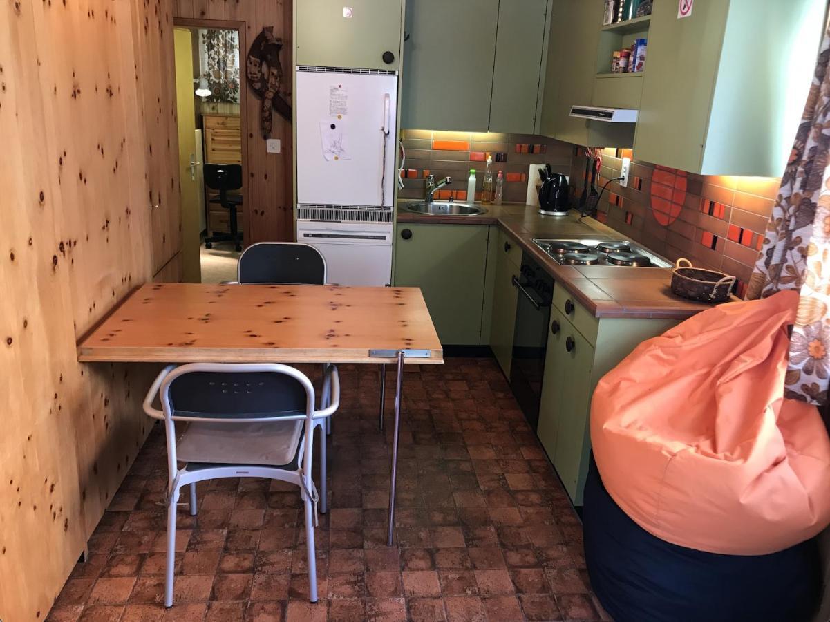 Ferienwohnung Im Chalet Boubou Wiler Ngoại thất bức ảnh